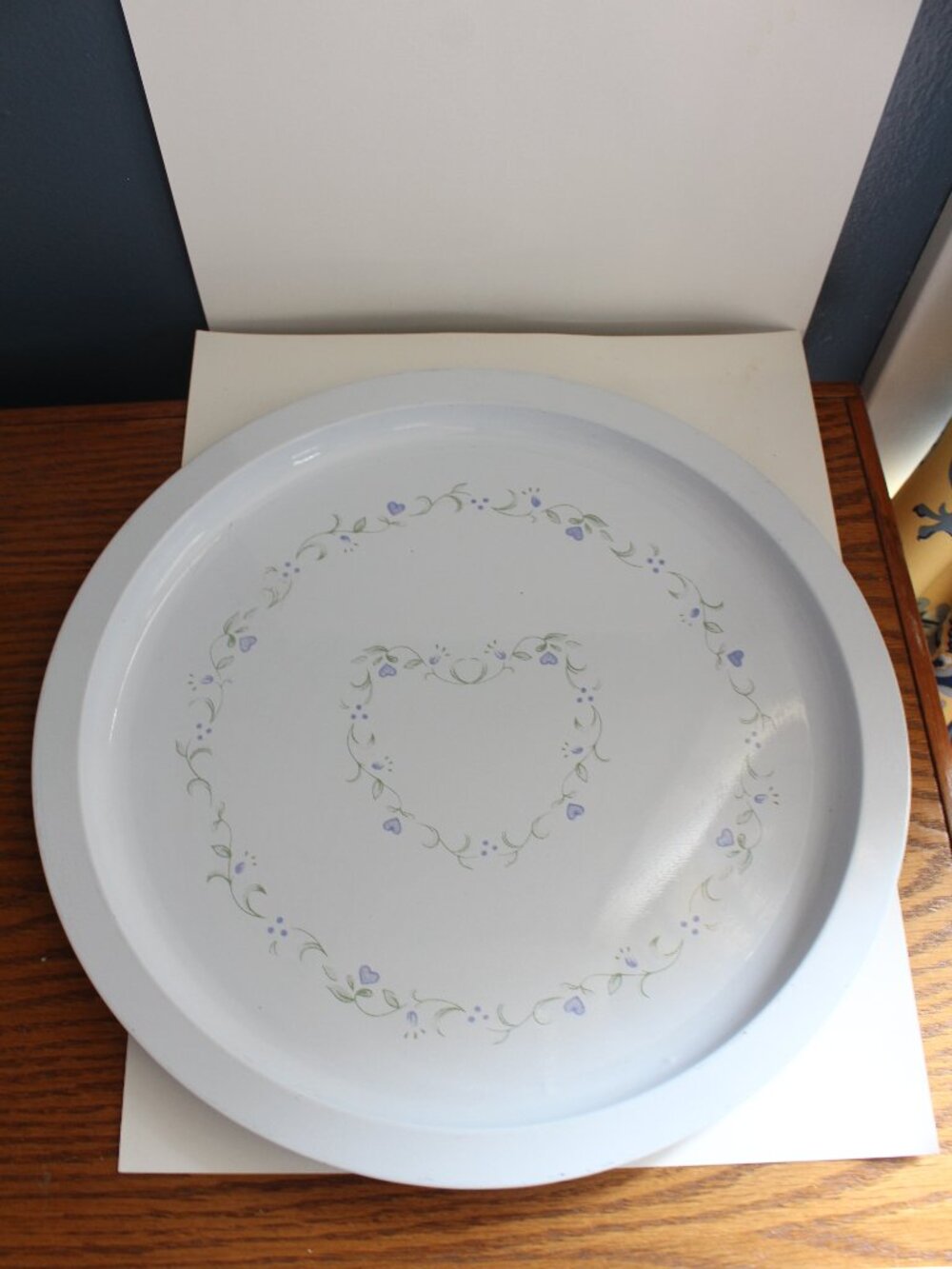 Corelle Country Cottage Tin 13" Tray Round